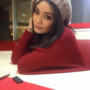 Meet your Posher, Dilan